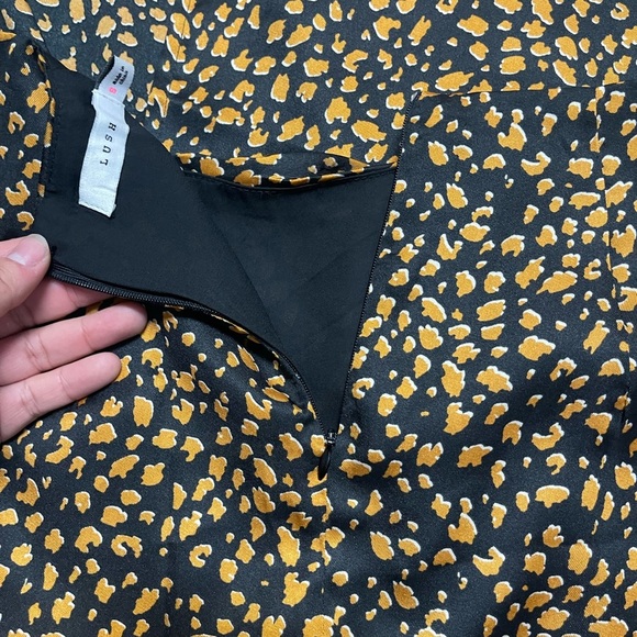 NWOT LUSH Skirt - Picture 6 of 6